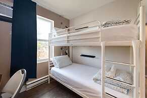 HI Kelowna Hostel