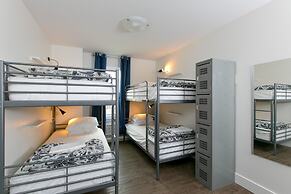HI Kelowna Hostel