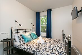 HI Kelowna Hostel
