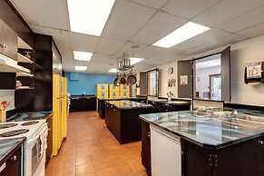 HI Kelowna Hostel
