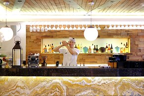 The Magani Hotel and Spa