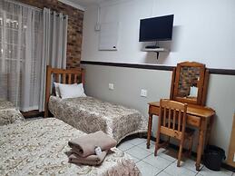 Emerald Guesthouse