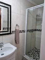 Emerald Guesthouse
