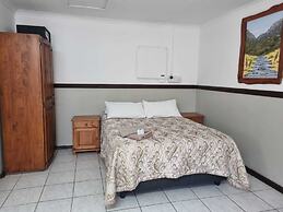 Emerald Guesthouse