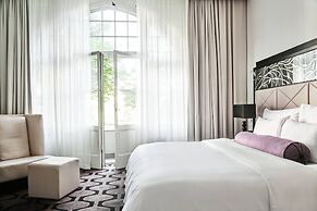 Roomers Berlin Steinplatz, Autograph Collection