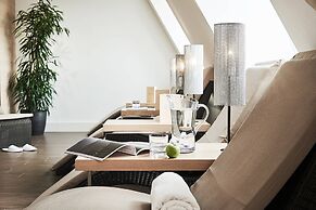 Roomers Berlin Steinplatz, Autograph Collection