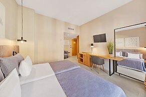 Hotel Almudaina