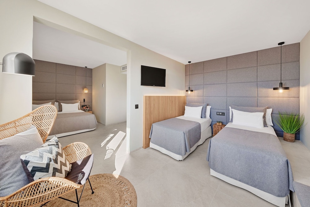 Hotel Almudaina