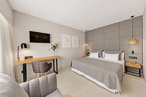 Hotel Almudaina