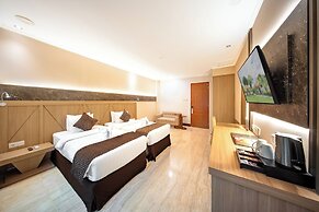 Grand Istana Rama Hotel