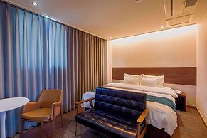 Namsan Hill Hotel