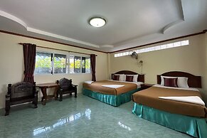 Me Mee Place & Tour Krabi