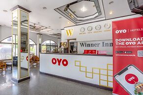 Super OYO 1096 Winner Inn Hotel