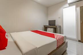 Super OYO 1096 Winner Inn Hotel