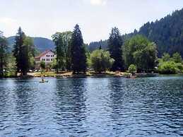 Hôtel Restaurant l'Echo du Lac & Spa