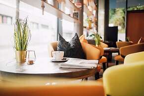 Blue City Hotel