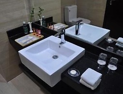 Ramada Linyi North
