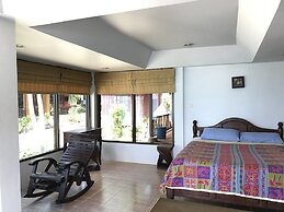 Sunrise Bungalow