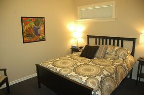 Cambie Lodge B&B