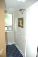 Cambie Lodge B&B