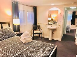Cambie Lodge B&B