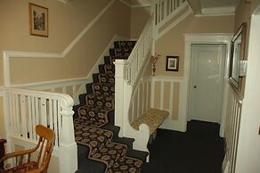 Cambie Lodge B&B