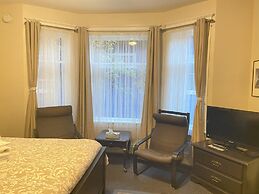 Douglas Guest House