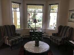 Douglas Guest House
