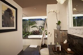 Kejora Suites