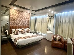 Hotel Narula's Aurrum