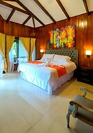 Heliconias Lodge and Rainforest