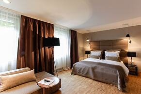 Hotel Gude