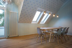 Hotel Gude