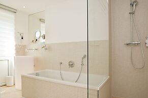 Hotel Gude