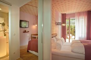Hotel Gude