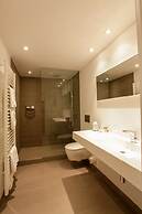 Hotel Gude