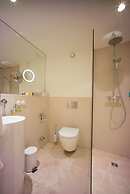 Hotel Gude