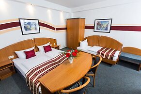 Hotel Condor