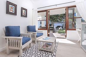 Sixteen Guest House on Main