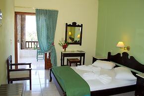 Daphne Hotel