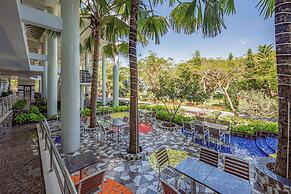 Carmelina Beach Resort