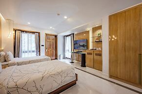 Carmelina Beach Resort