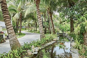 Carmelina Beach Resort