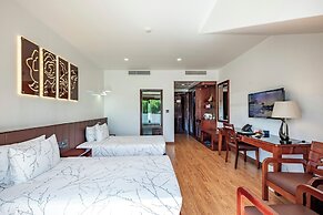 Carmelina Beach Resort
