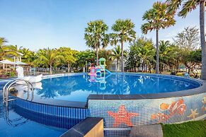 Carmelina Beach Resort