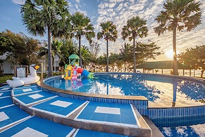 Carmelina Beach Resort