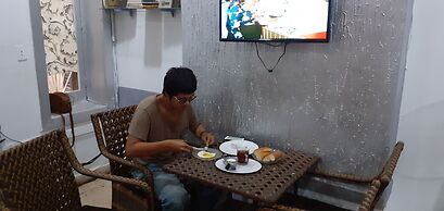 One Season Hostel