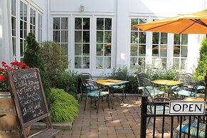 The Charles Hotel
