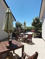 Pine Hill Lodge