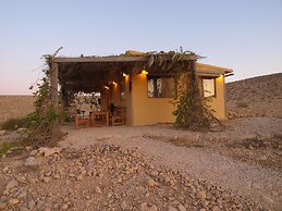 Carmey Avdat Farm